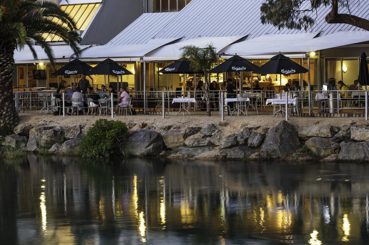 Tides Hotel Nelson Exterior foto